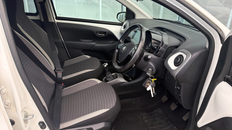 Toyota Aygo 1.0 VVT-i X-Trend 5dr Petrol Hatchback